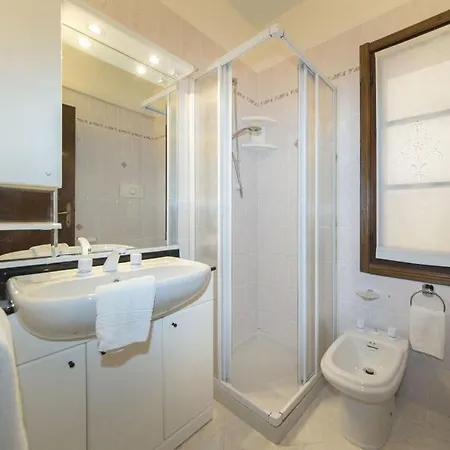 度假居 Casa Vecchio Mulino 1 佩斯基耶拉德加达