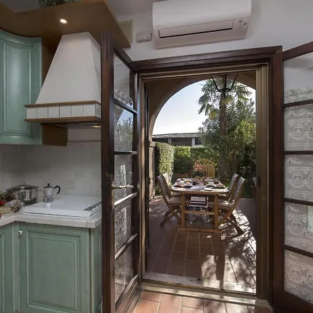 度假居 Casa Vecchio Mulino 1 佩斯基耶拉德加达